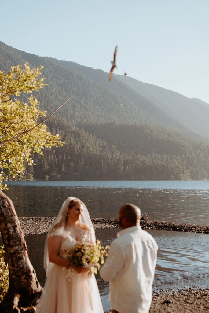 wedding couple at bovee's meadow