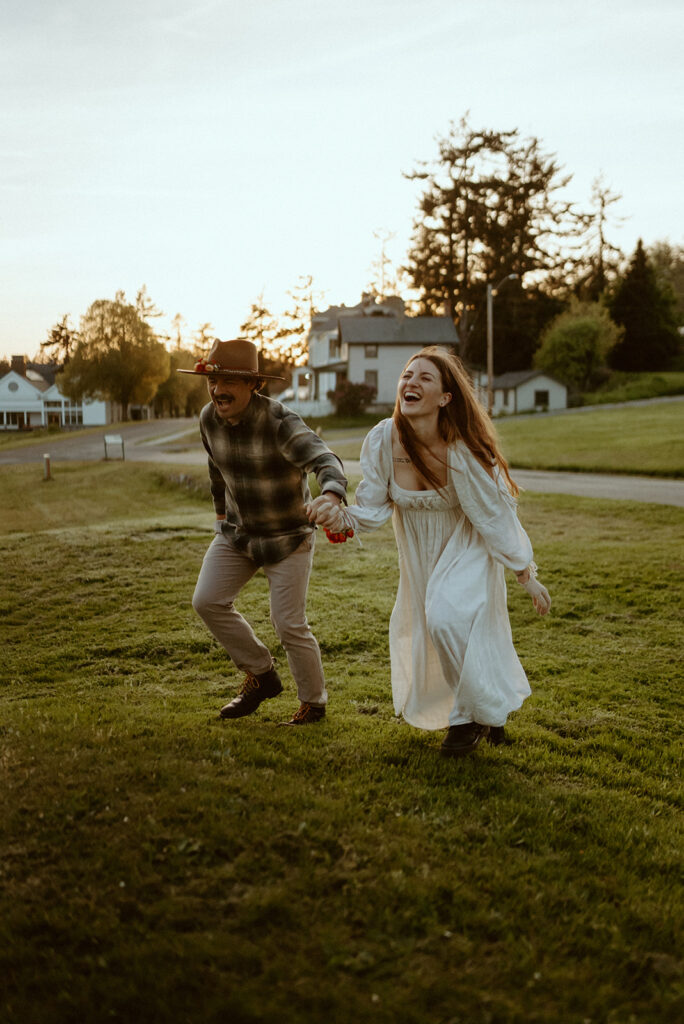 wedding couple at fort worden state park