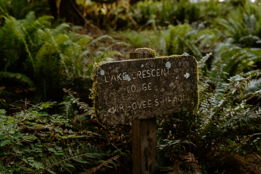 lake crescent lodge bovees meadow sign